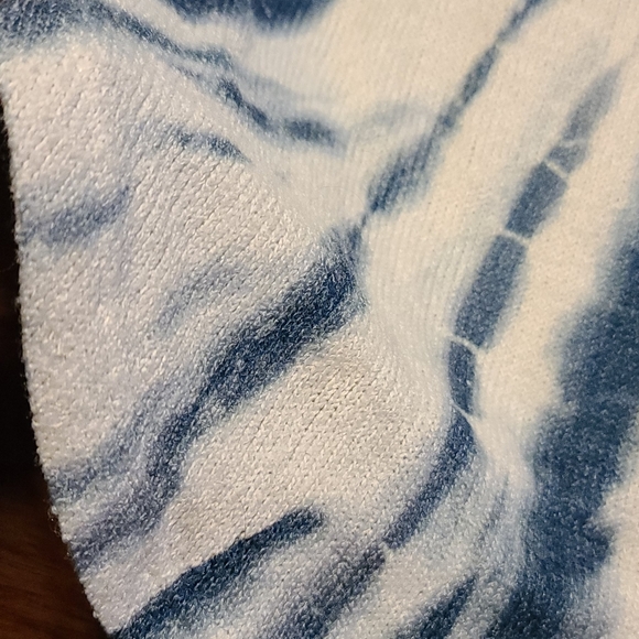 Stars Tank - Picture 3 of 4